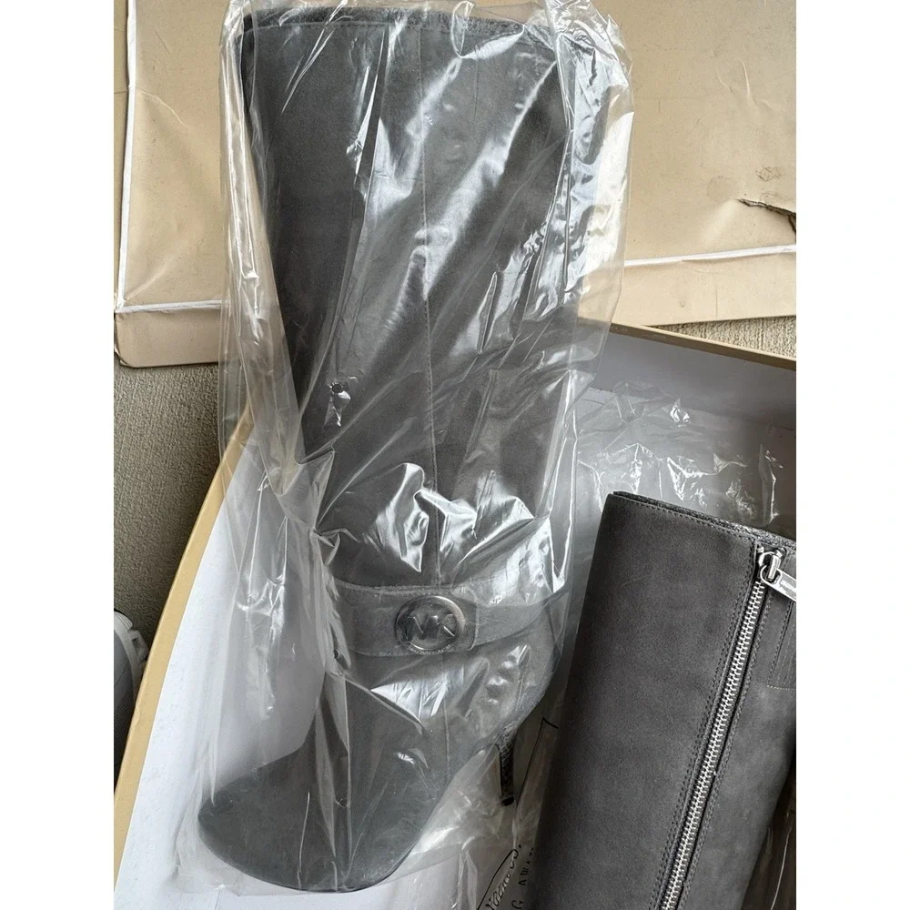 Michael Kors Caroline Boots Womens 5M Gray Suede Embossed Leather KNEE HIGH NIB